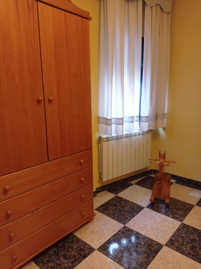 Apartamento Turistico Antigua Universidad Almagro Exteriör bild